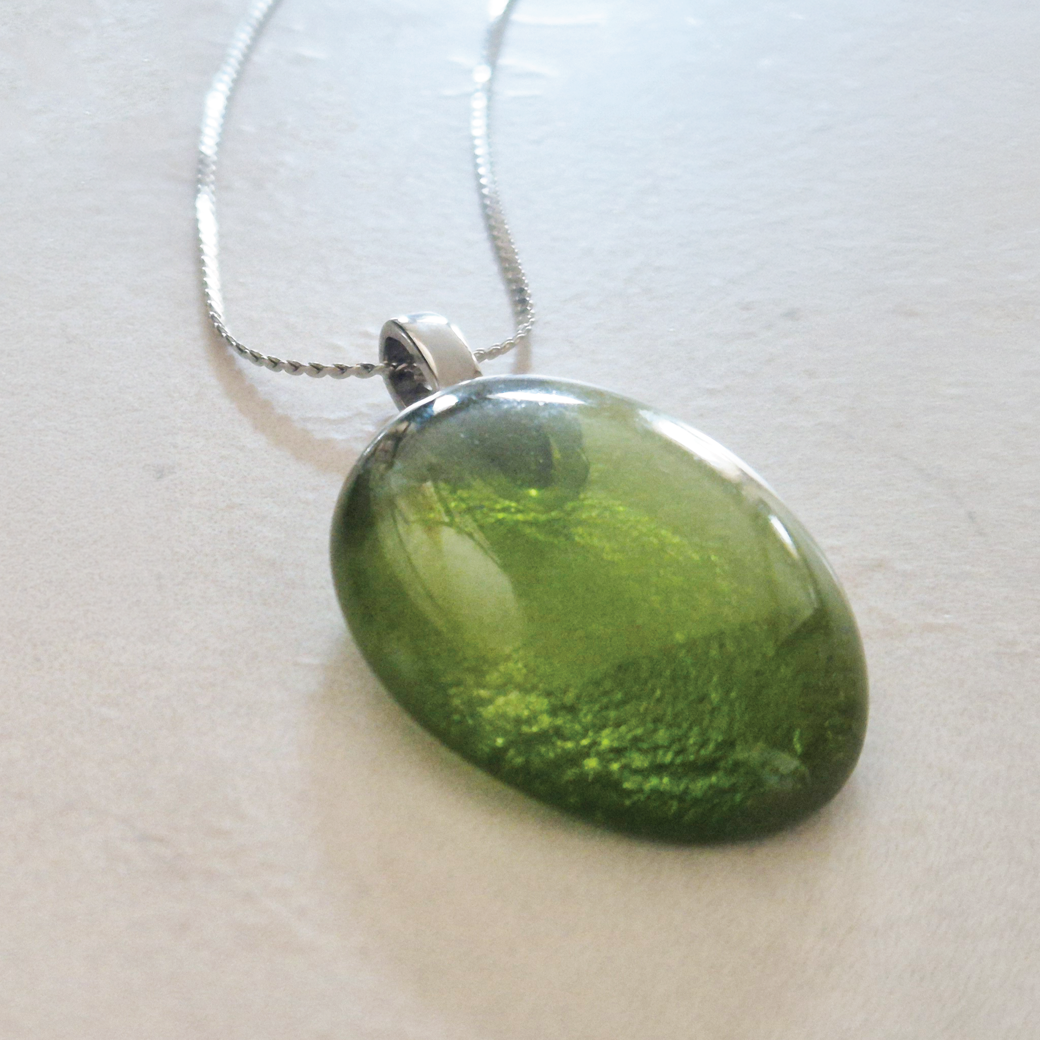 Wine Oval Glass Pendant (Copy)