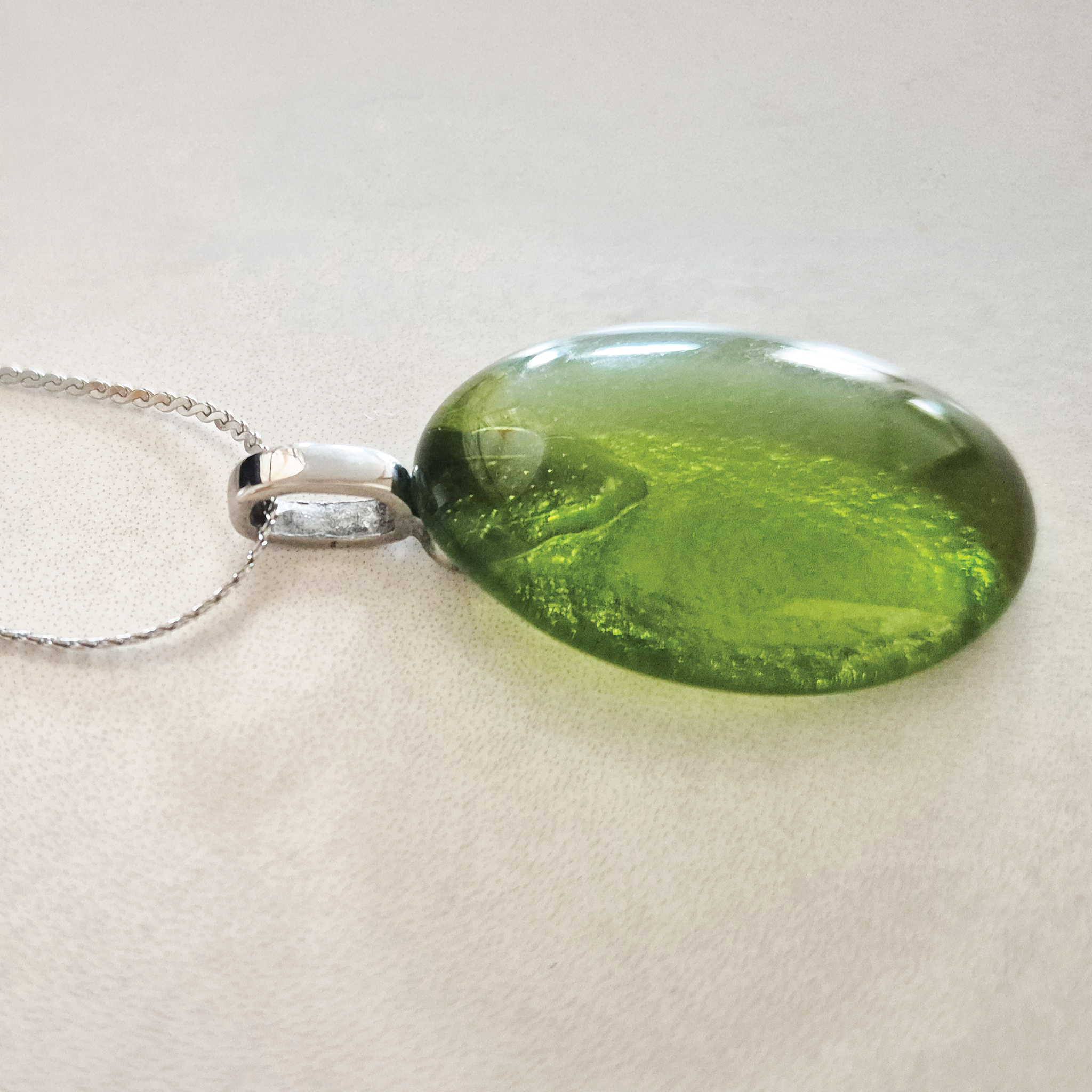 Wine Oval Glass Pendant (Copy)